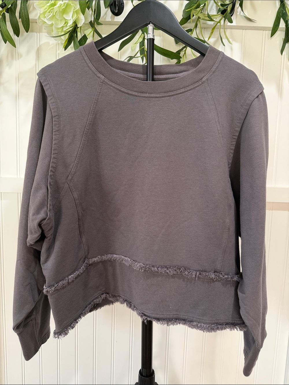 #1044 FP MOVEMENT by FREE PEOPLE Gray Fringed Crop Crewneck Cozy Sweatshirt NWOT